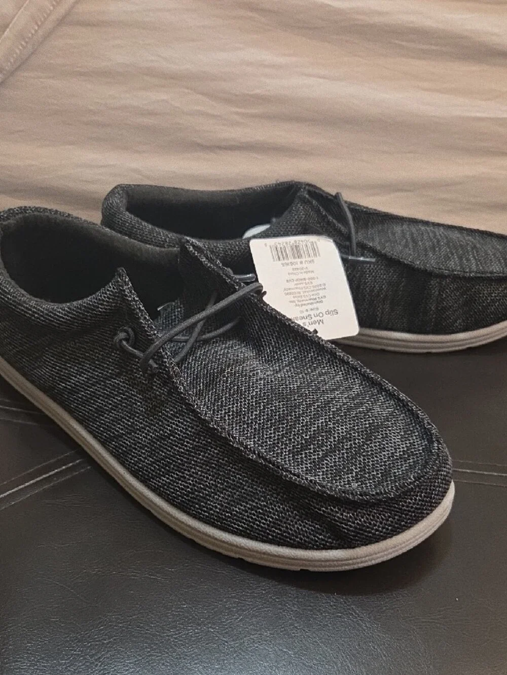 Men's Casual Knit Wally Shoes - Black Gray Knit Sneakers NWT 9.5